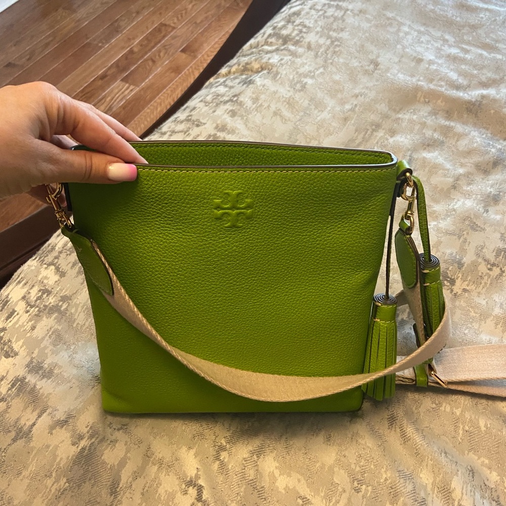 Tory Burch - Picture 3 of 8